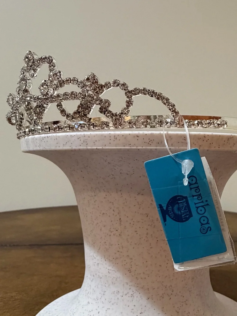 NEW WITH TAGS AUTHENTIC ARRIBAS DISNEY PRINCESS WEDDING PARTY TIARA WITH COMBS